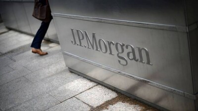 JPMorgan sets aside money for bad debts as ‘mild recession’ looms