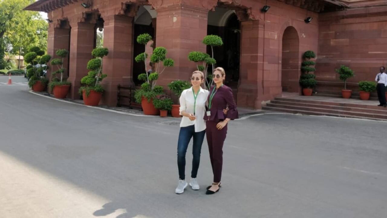 Actor-turned-MPs Mimi and Nusrat walk into parliament in style Actor-turned-MPs Mimi and Nusrat walk into parliament in style