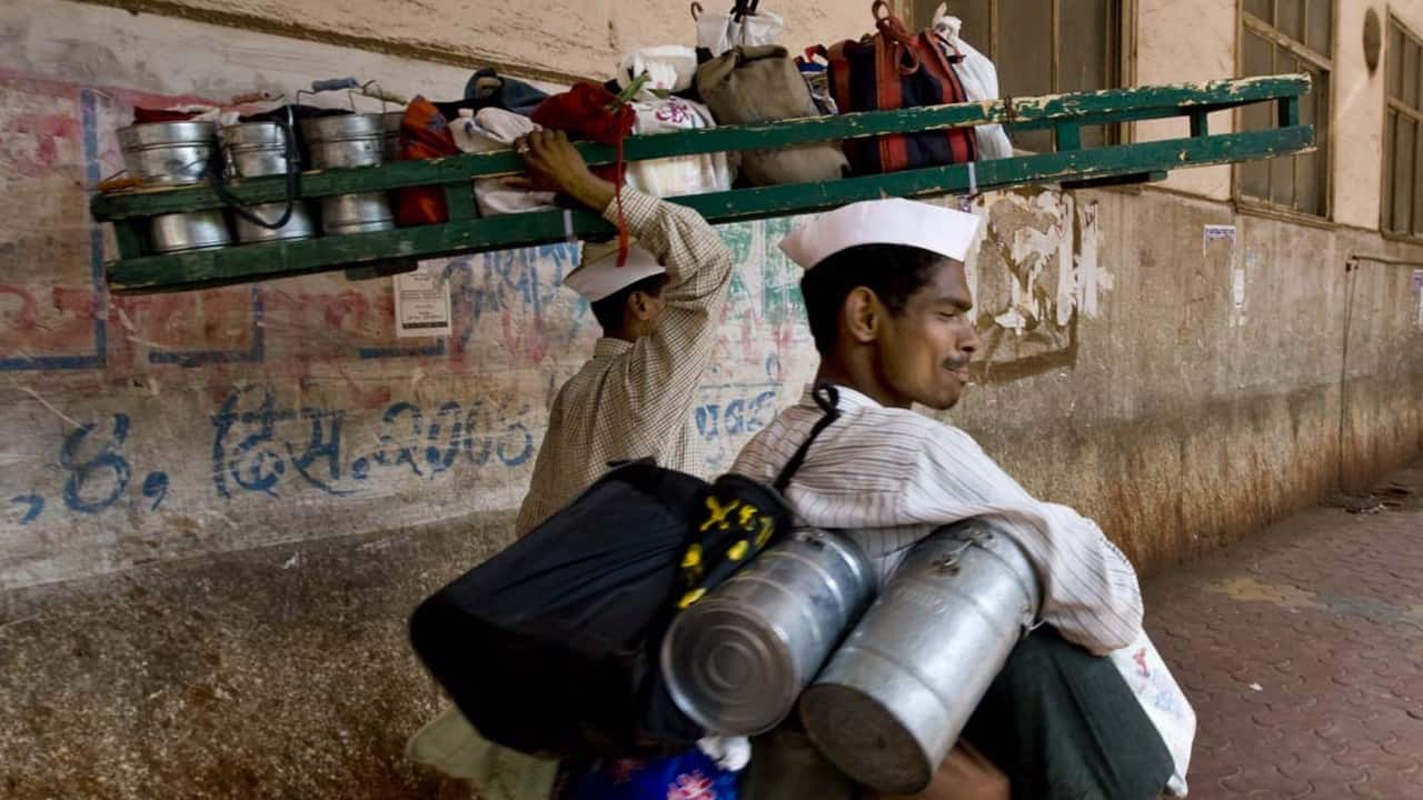 Supply Chain Mumbai Dabbawalas | PDF | Business | Economies