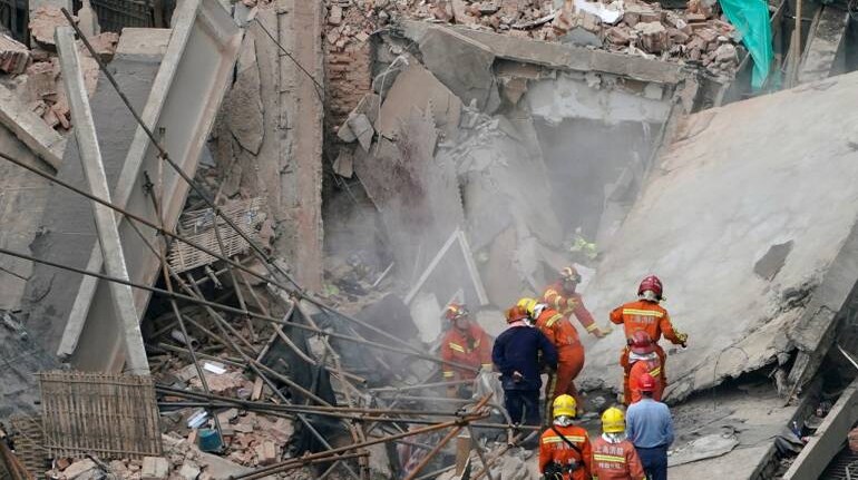 Toll in deadly Shanghai building collapse rises to 10