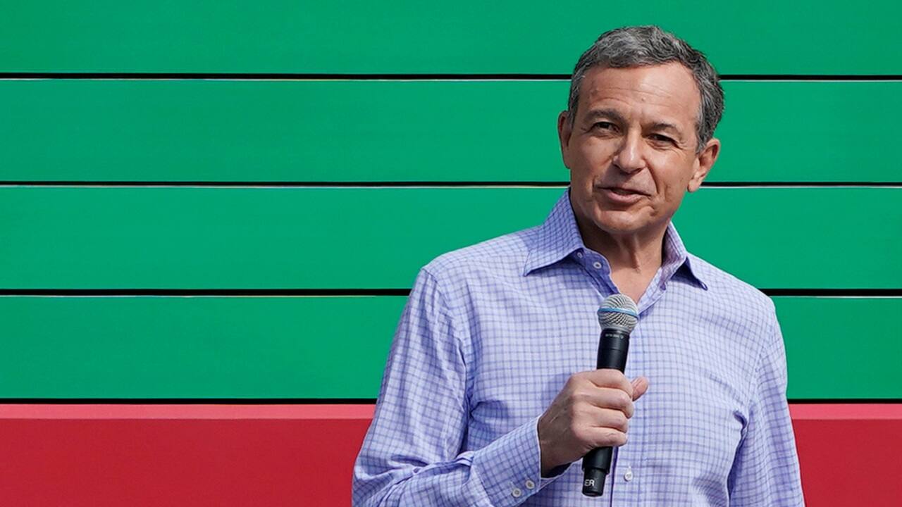 Bob Iger takes first steps to Disney in memo to staff