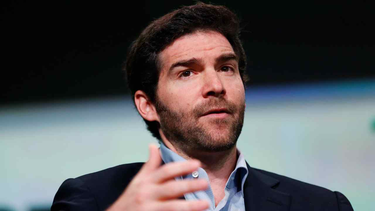 Jeff Weiner, CEO, LinkedIn | Leading the the largest professional networking website in the world can keep him busy, but Weiner makes sure to block time daily for his yoga exercise. He says it helps him develop compassion, empathy and increase productivity. (Image: Reuters)
