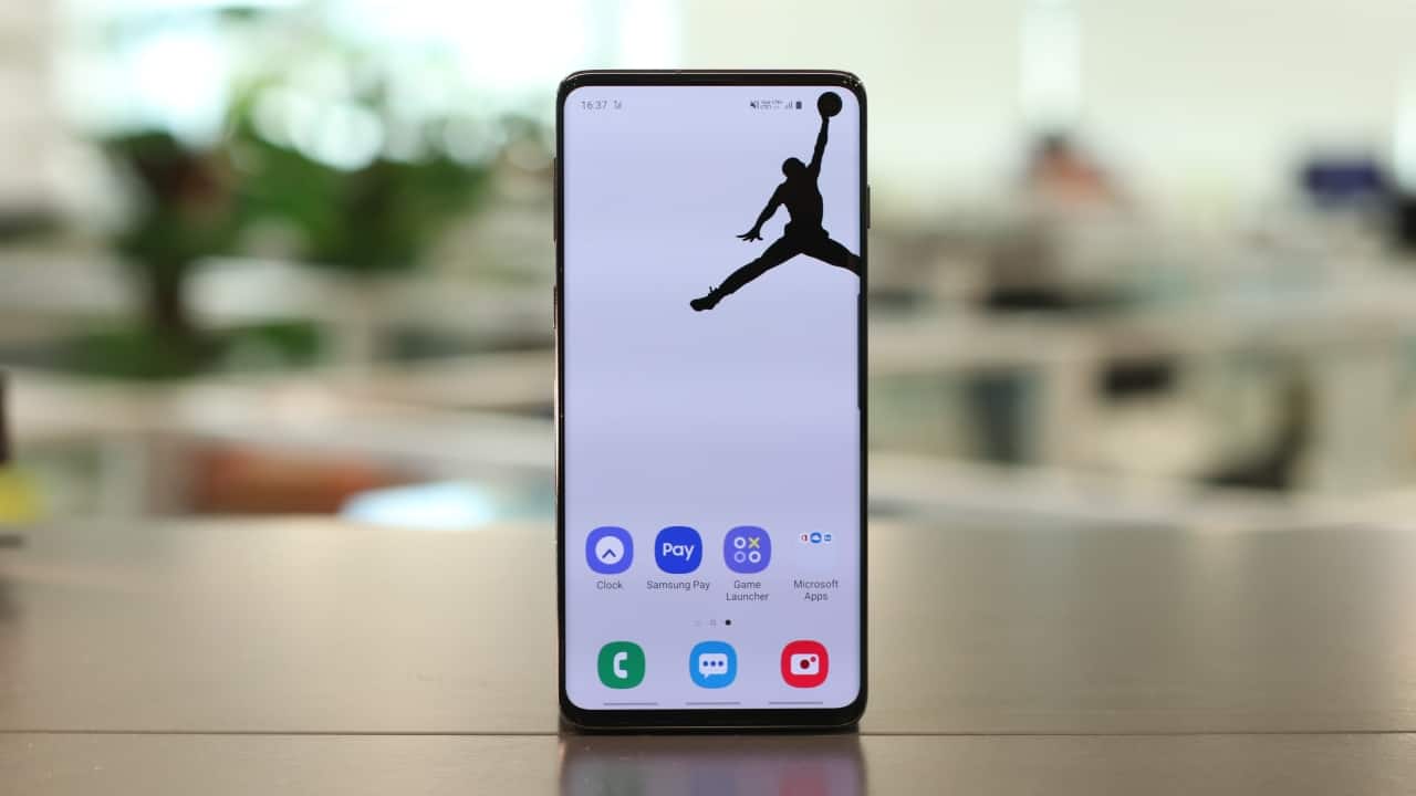 samsung s10 front
