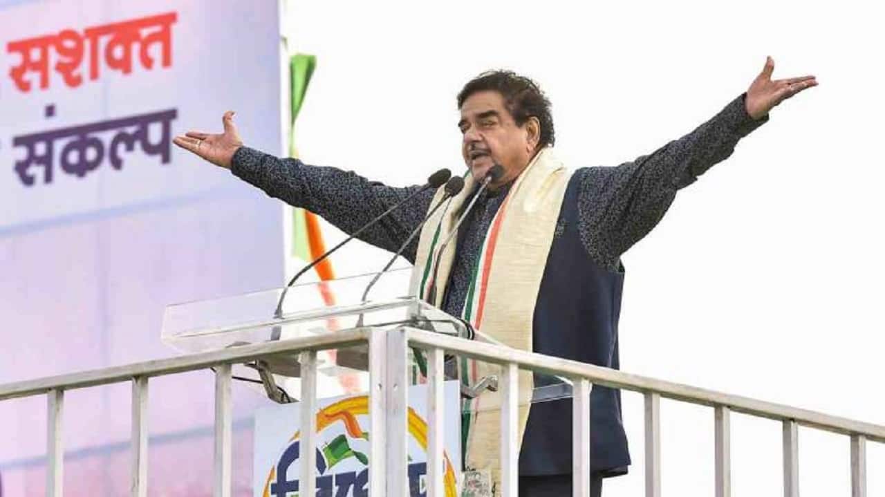 Stop provoking great tigress Mamata : Shatrughan Sinha on Jai Shri Ram row Stop provoking great tigress Mamata : Shatrughan Sinha on Jai Shri Ram row