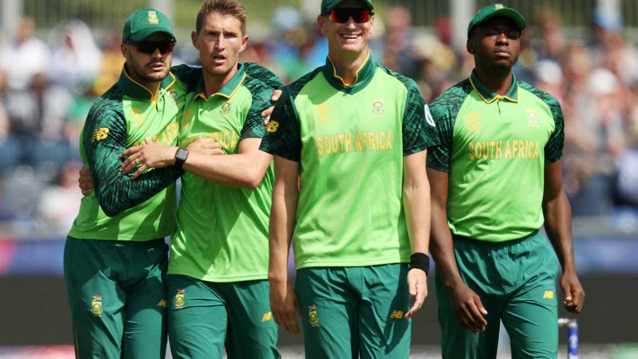 South African all-rounder Dwaine Pretorius, at 37, is another veteran set to feature at the auction. His career gained momentum late due to recurrent knee injuries, but he eventually made his mark—earning South Africa’s T20 Amateur Cricketer of the Year in 2011–12, securing a franchise contract in 2014–15, and representing his nation across formats. He holds South Africa’s best T20I bowling figures: 5 for 17 against Pakistan. South African all-rounder Dwaine Pretorius, at 37, is another veteran set to feature at the auction. His career gained momentum late due to recurrent knee injuries, but he eventually made his mark—earning South Africa’s T20 Amateur Cricketer of the Year in 2011–12, securing a franchise contract in 2014–15, and representing his nation across formats. He holds South Africa’s best T20I bowling figures: 5 for 17 against Pakistan.