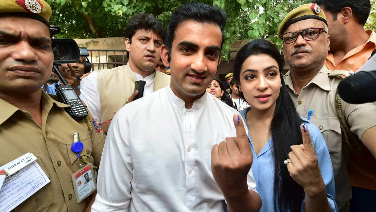 Gambhir draws flak for commentating on India-Pak match despite calling for boycott Gambhir draws flak for commentating on India-Pak match despite calling for boycott