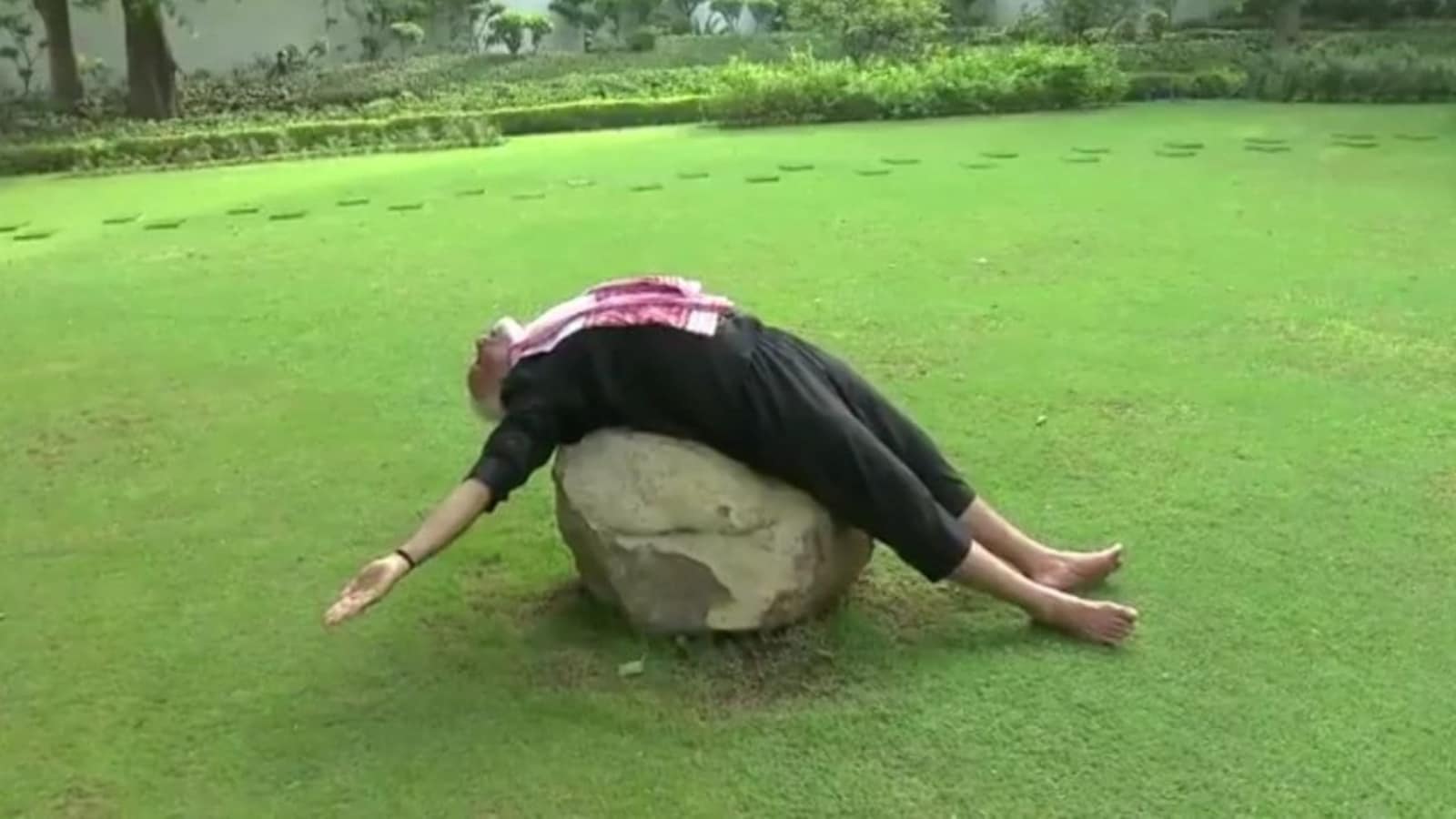 International Yoga Day | Bringing the funniest moments, fresh from Twitter