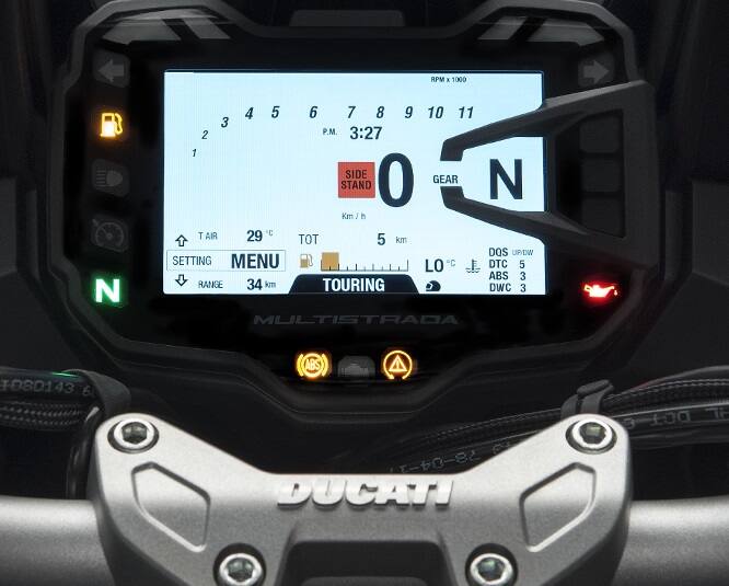 Ducati has equipped the motorcycle with a 5-inch TFT display, which is an updated version of the one on the Multistrada 1260 S. It integrates graphic displays for showing important rider aid changes. (Image source: Ducati.com)