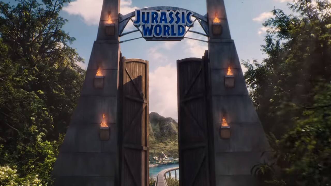 6| Jurassic World: $1,671.7 million – A sci-fi thriller, the 2015 movie stands at number six amongst the biggest money-making releases of all time.