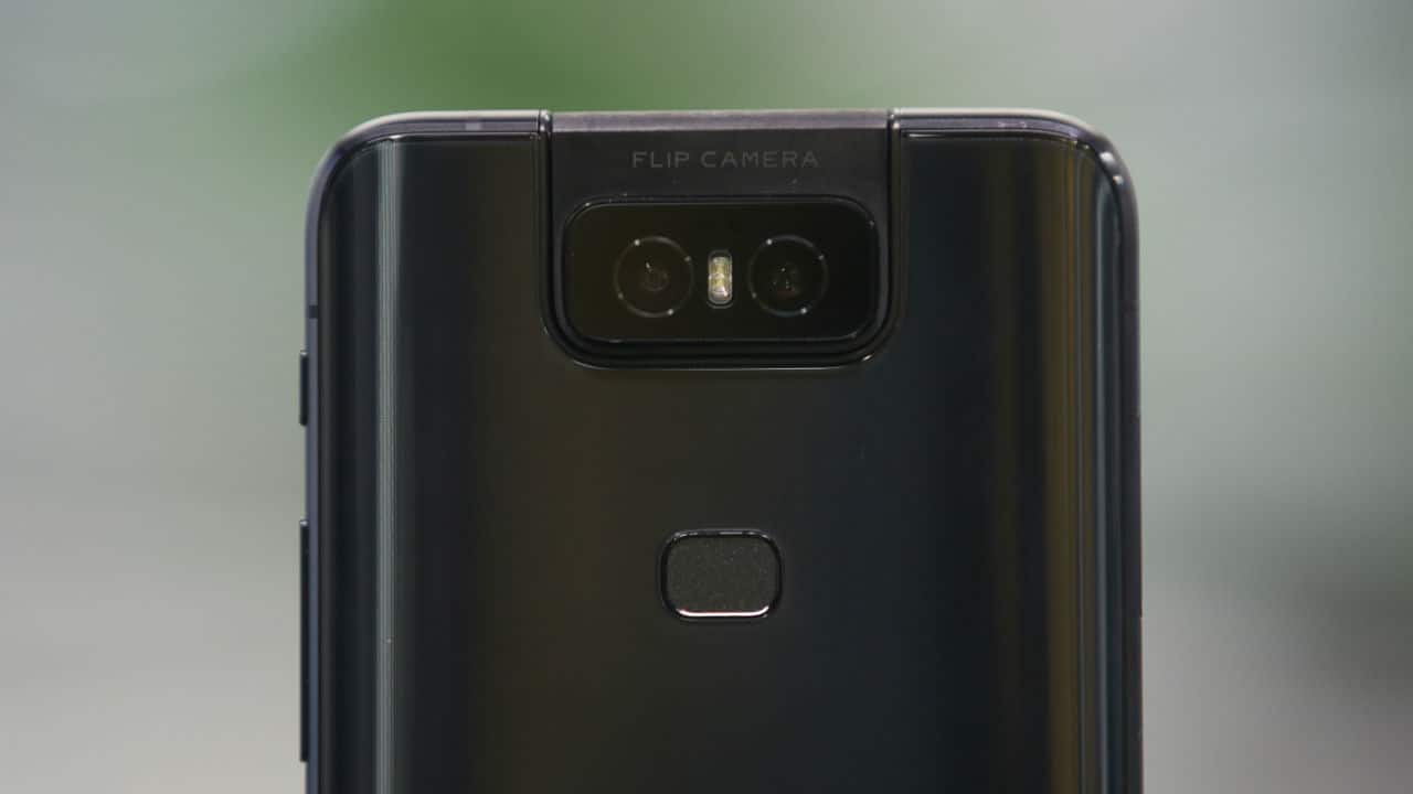 The highlight feature of the Asus 6Z is its camera unit. The rear camera unit features a 48MP f/1.79 Sony IMX 586 sensor and a 13MP 145-degree ultra-wide sensor. 