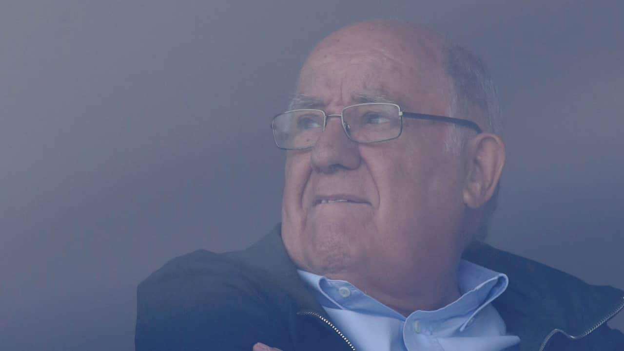 Zara billionaire Amancio Ortega to draw record dividend of €3.2 billion