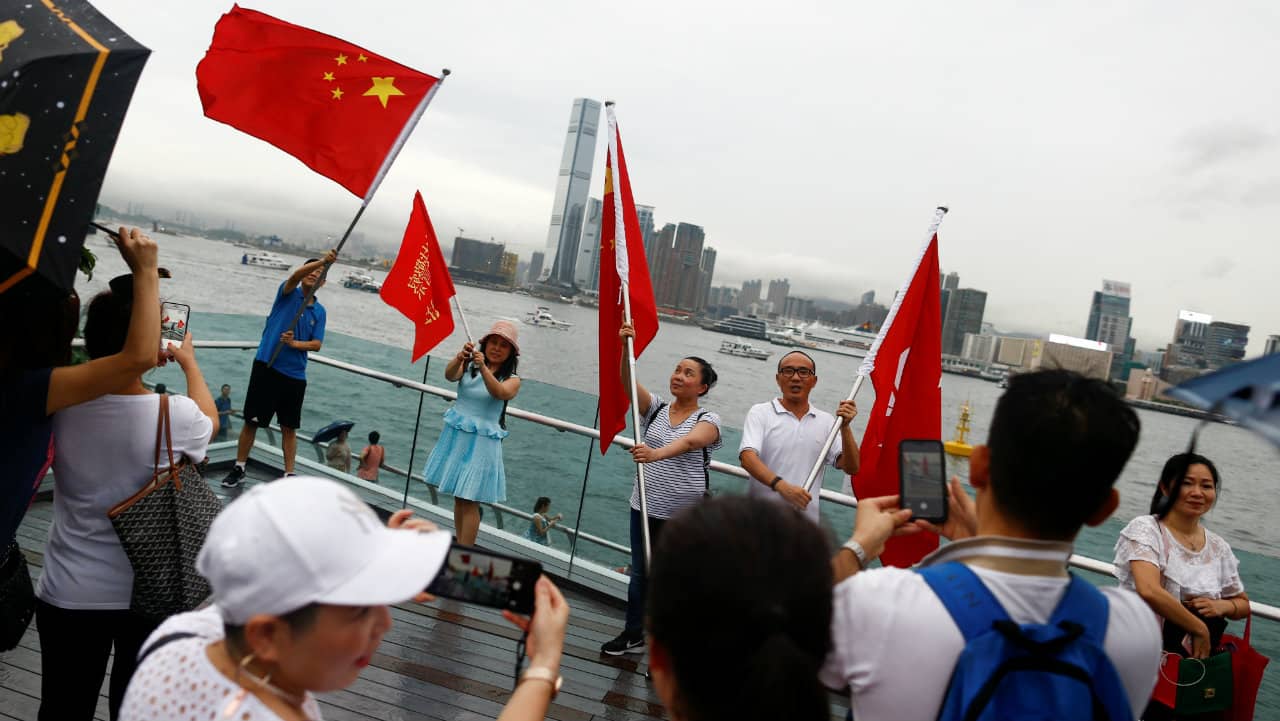 China sets ambitious growth target amid push to boost confidence