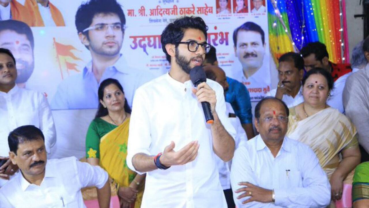 Coronavirus pandemic | Aaditya Thackeray thanks actor Zoa Morani for donating plasma twice Coronavirus pandemic | Aaditya Thackeray thanks actor Zoa Morani for donating plasma twice