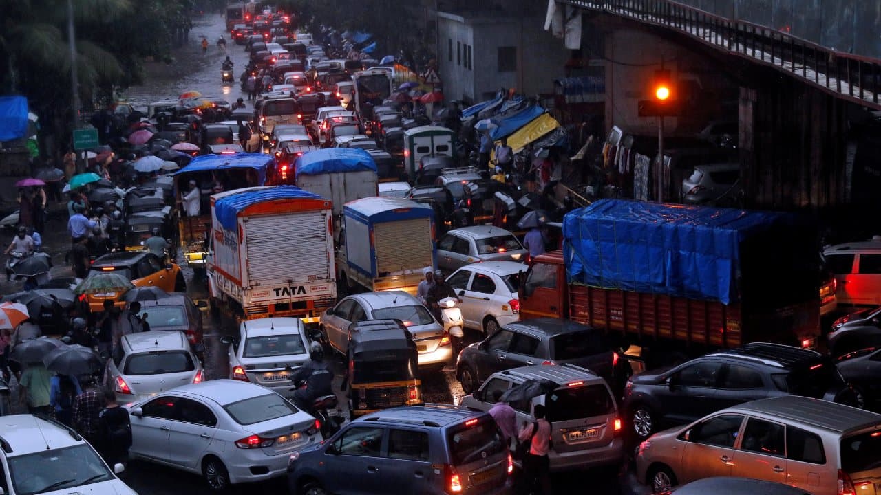 Celebs want Amit Shah to solve Saki Naka traffic woes Celebs want Amit Shah to solve Saki Naka traffic woes