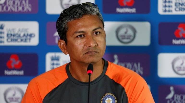 Vikram Rathour replaces Sanjay Bangar as batting coach; Arun, Sridhar ...