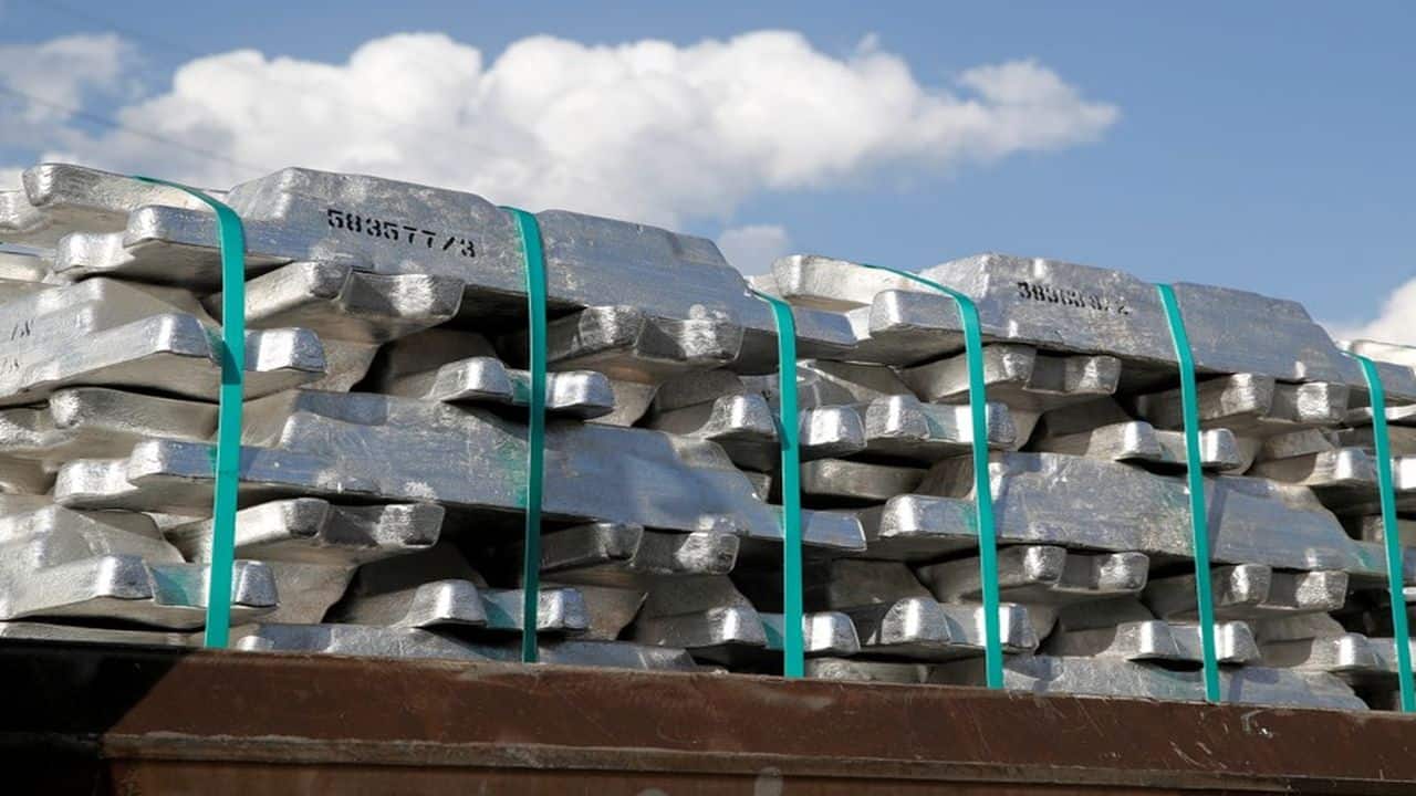 Aluminium prices rise 0.85% to Rs 194.95 per kg on strong demand, bullish outlook Aluminium prices rise 0.85% to Rs 194.95 per kg on strong demand, bullish outlook