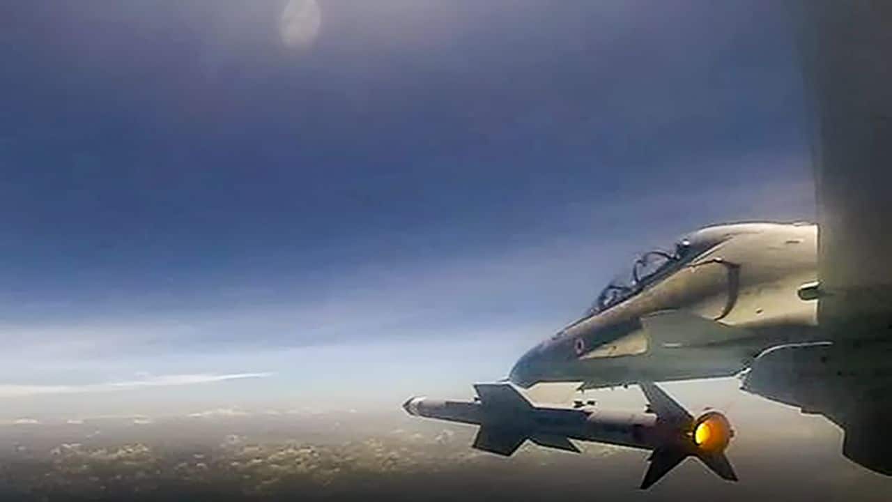 Will Israeli missiles give more firepower to Su30MKI to outgun Pakistani  F16s  IBTimes India