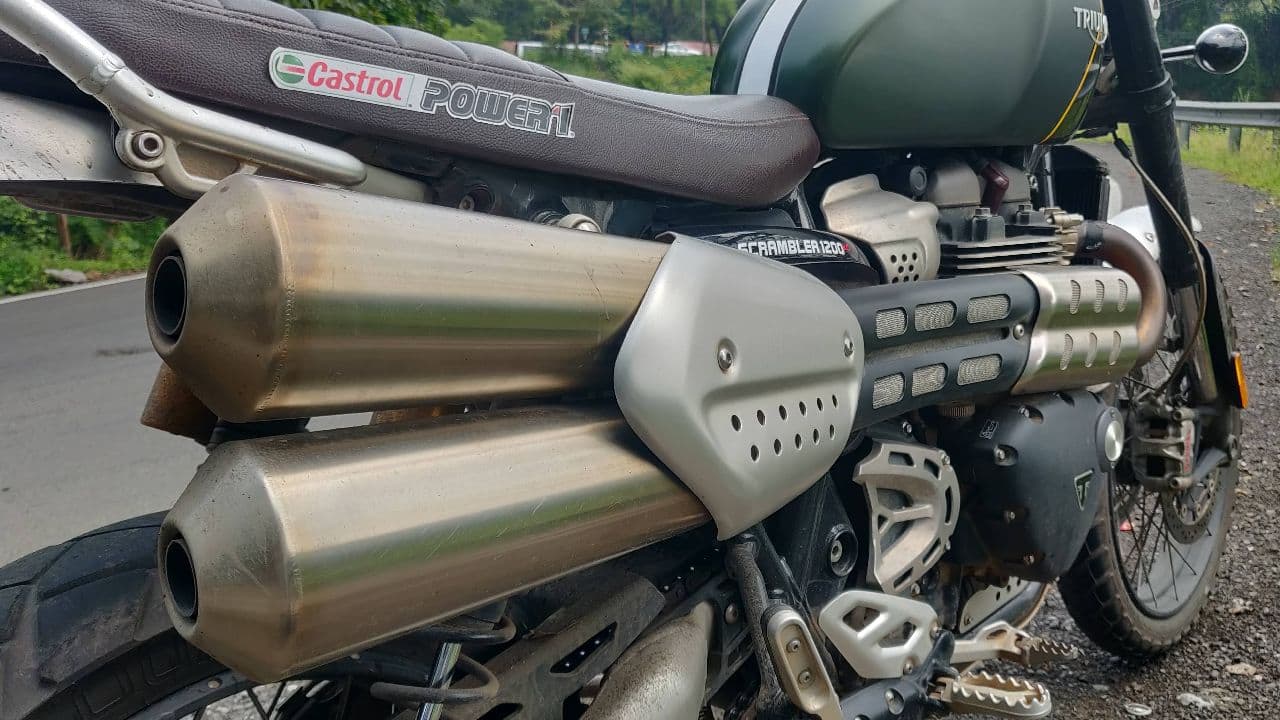 Triumh Scrambler 1200 XC exhaust