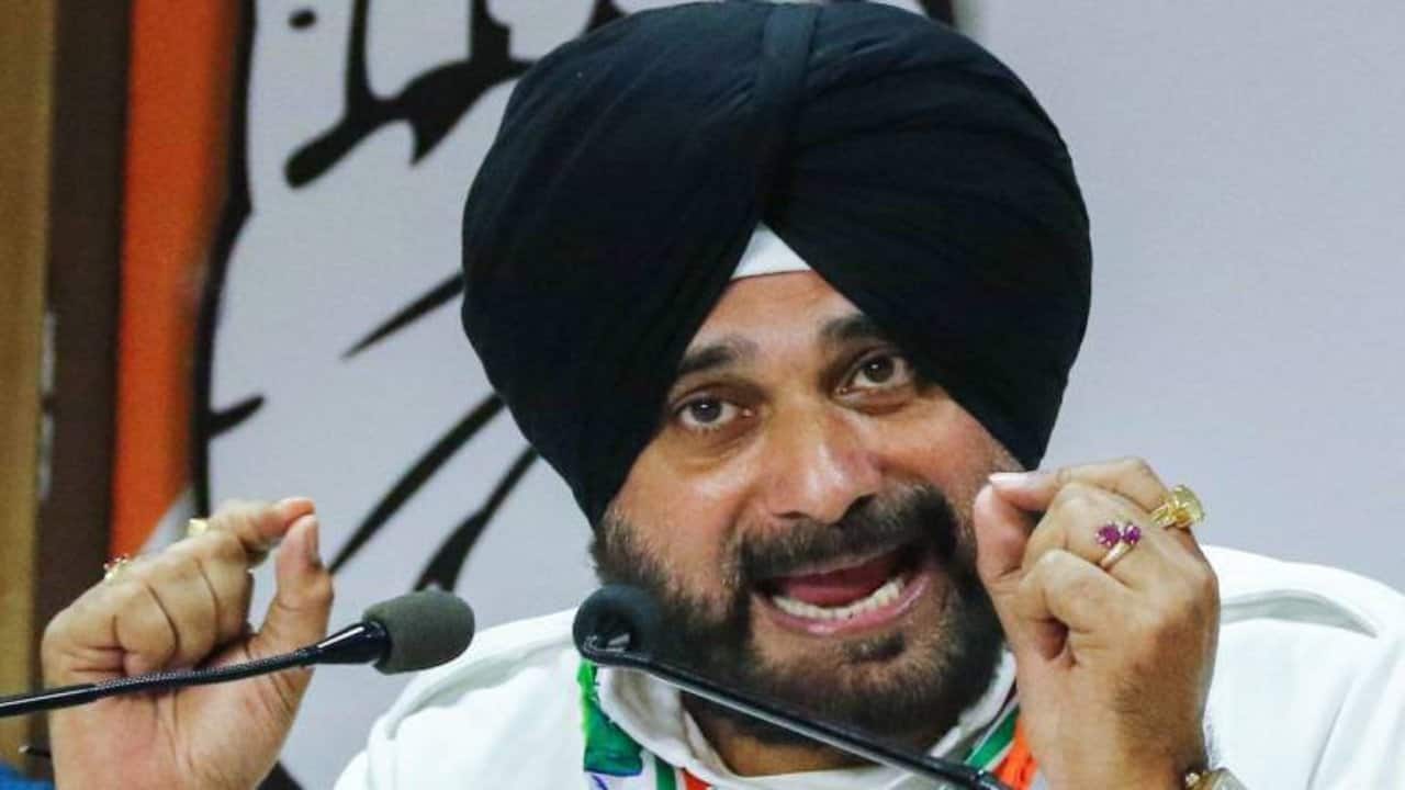 Punjab politics | Navjot Singh Sidhu cannot be made deputy CM or state party chief, Amarinder Singh tells Congress panel Punjab politics | Navjot Singh Sidhu cannot be made deputy CM or state party chief, Amarinder Singh tells Congress panel