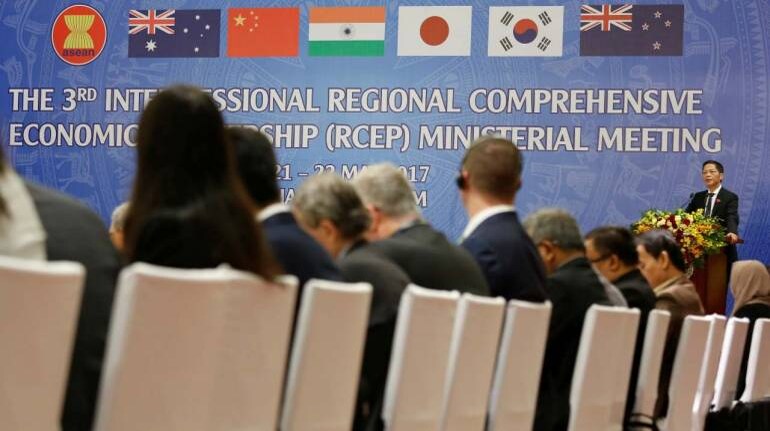 RCEP negotiations going down to wire ahead of summit meeting