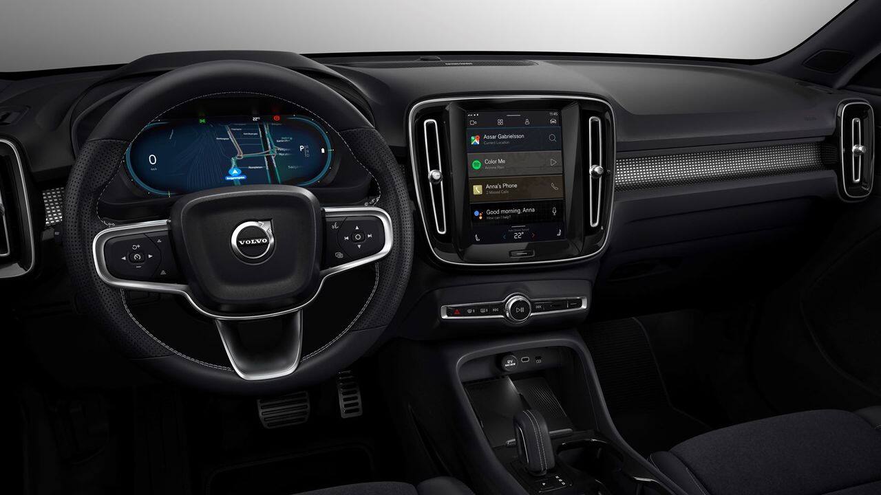 Volvo XC40 Recharge interior