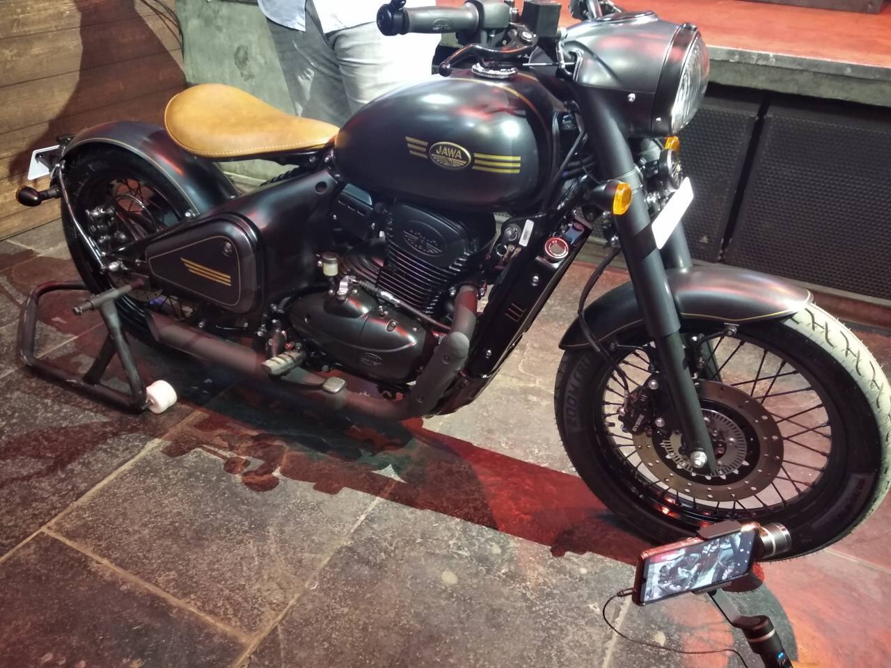 Mahindra-controlled company keeps everyone guessing on Jawa bookings