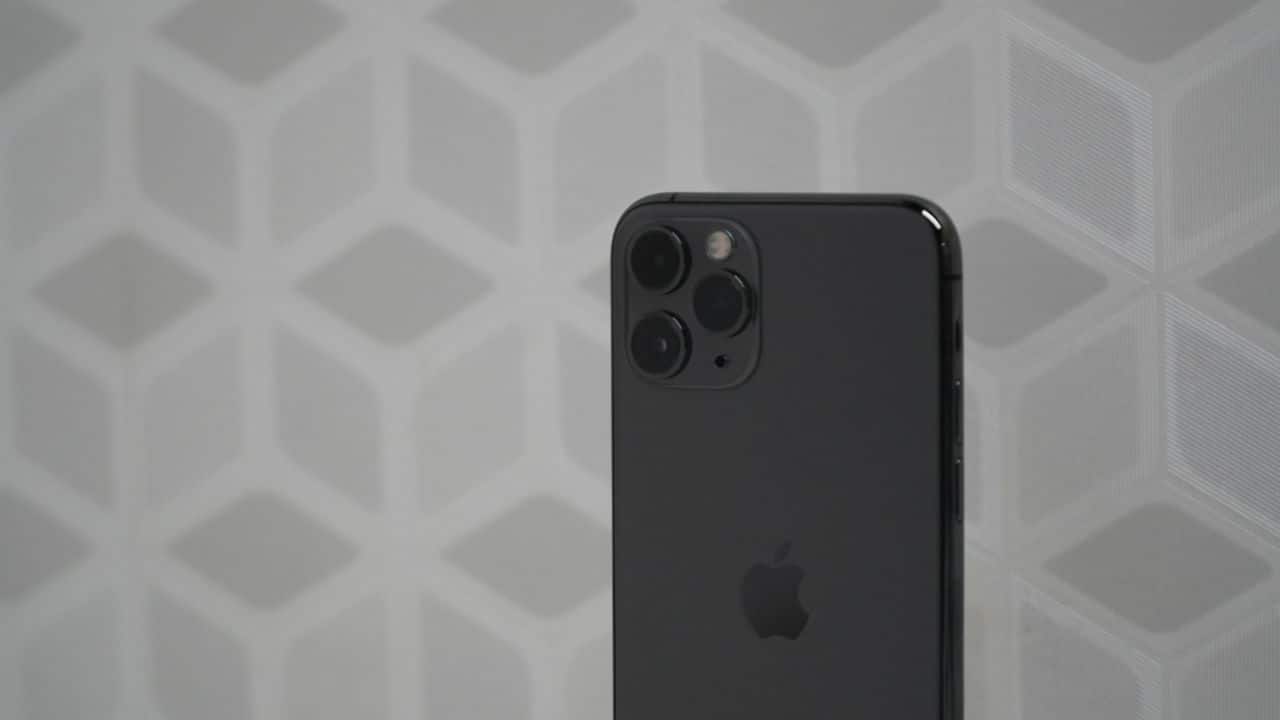iPhone 11 Pro and iPhone 11 Pro Max: The flagship iPhones feature a 12MP triple-camera setup for different focal lengths. The rear camera trifecta on the iPhone 11 Pro (and the 11 Pro Max) consists a wide, an ultra-wide, and a 2x telephoto lens. All three cameras give stunning results with an excellent amount of sharpness and dynamic range. What we absolutely love about the iPhone 11 Pro’s camera is that the saturation and contrast are at par with what you see with your eyes — natural. You can see a sample photo below shot on the iPhone 11 Pro and check more camera samples shot on iPhone 11 Pro in our full review . iPhone 11 Pro and iPhone 11 Pro Max: The flagship iPhones feature a 12MP triple-camera setup for different focal lengths. The rear camera trifecta on the iPhone 11 Pro (and the 11 Pro Max) consists a wide, an ultra-wide, and a 2x telephoto lens. All three cameras give stunning results with an excellent amount of sharpness and dynamic range. What we absolutely love about the iPhone 11 Pro’s camera is that the saturation and contrast are at par with what you see with your eyes — natural. You can see a sample photo below shot on the iPhone 11 Pro and check more camera samples shot on iPhone 11 Pro in our full review .