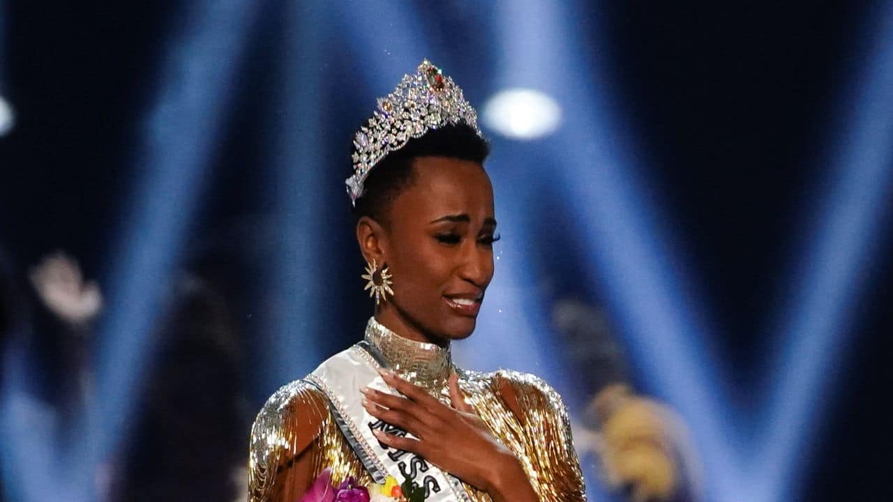 Zozibini Tunzi, of South Africa, takes her first walk as Miss Universe after winning the 2019 Miss Universe pageant at Tyler Perry Studios in Atlanta, Georgia, U.S. December 8, 2019. REUTERS/Elijah Nouvelage - RC2GRD98NCYP