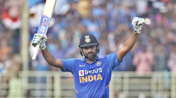 An U-17 talent scout for Mumbai at that time, Vasoo Paranjape recommended to the selectors that Sharma be picked in the Mumbai Under-17 team