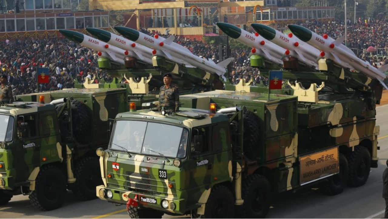 Akash Army Launcher systems on display during the parade in New Delhi. (Image: Twitter/@SpokespersonMoD)