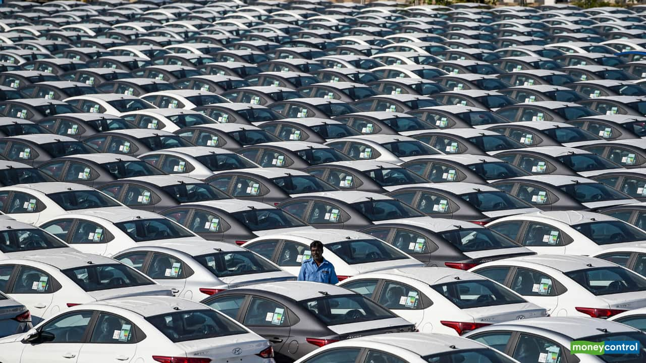 Centre earmarks Rs 2,000 crore to encourage states to scrap old vehicles