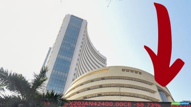 Market LIVE Updates: Sensex falls 500 pts, Nifty around 17,600 dragged by IT, bank, realty
