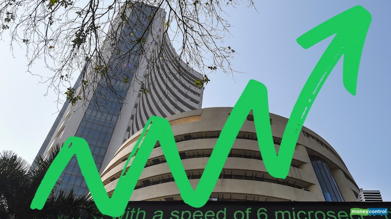 Closing Bell: Nifty ends just shy of 9,300, Sensex gains 415 pts; IndusInd Bank up 6% ahead of result