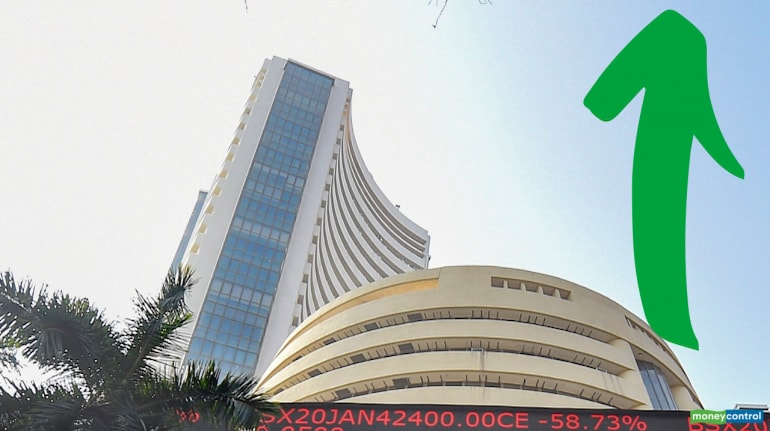 Closing Bell: Nifty around 17,100, Sensex up 355 pts backed by IT, metal, realty
