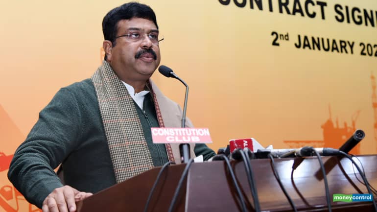 Union minister Dharmendra Pradhan tests positive for COVID-19