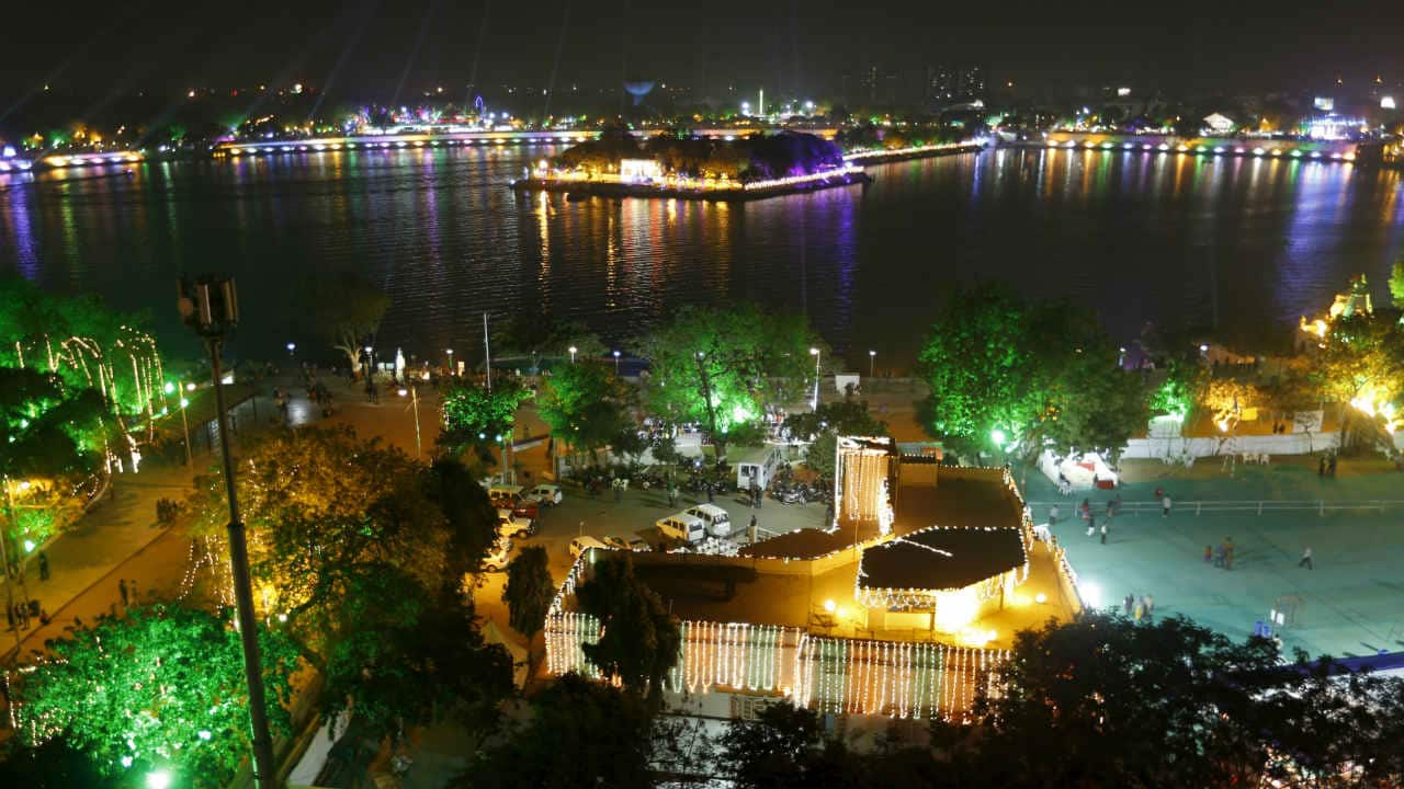 No 1 | Gujarat | Total value of fake Rs 2,000 notes seized: Rs 69,360,000. (Image: Reuters) 