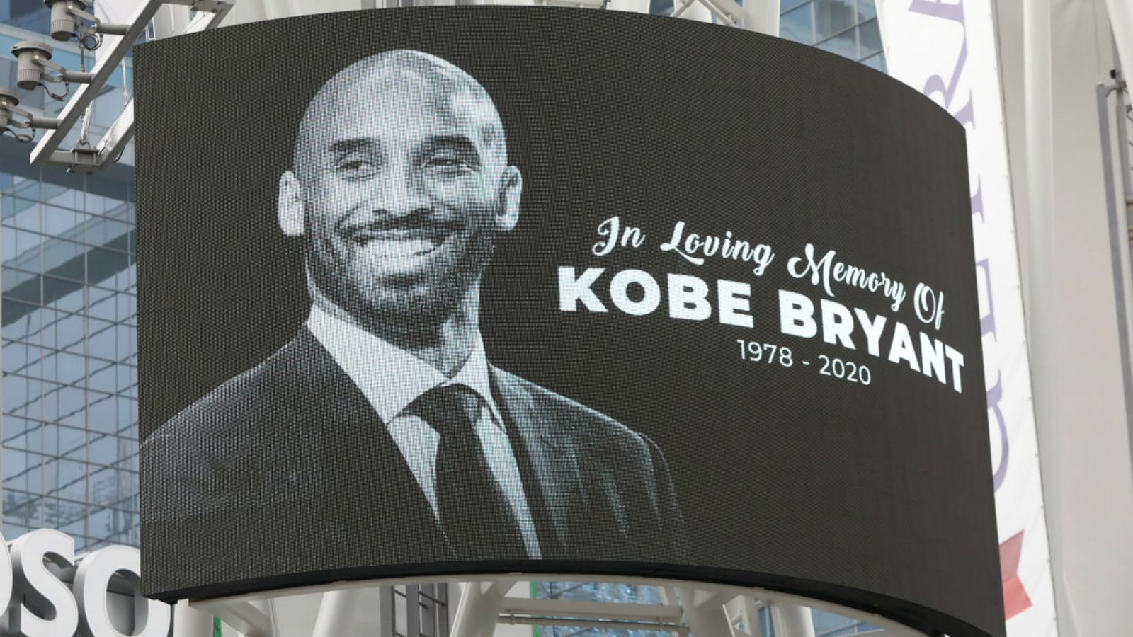 Kobe Bryant, daughter Gianna, among 9 killed in helicopter crash