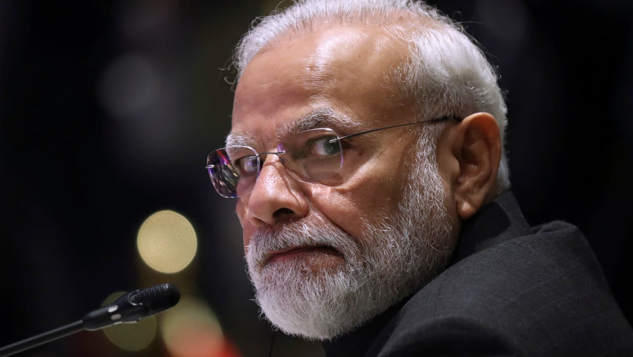 Coronavirus lockdown | Opposition leaders taunt PM for candle light initiative Coronavirus lockdown | Opposition leaders taunt PM for candle light initiative