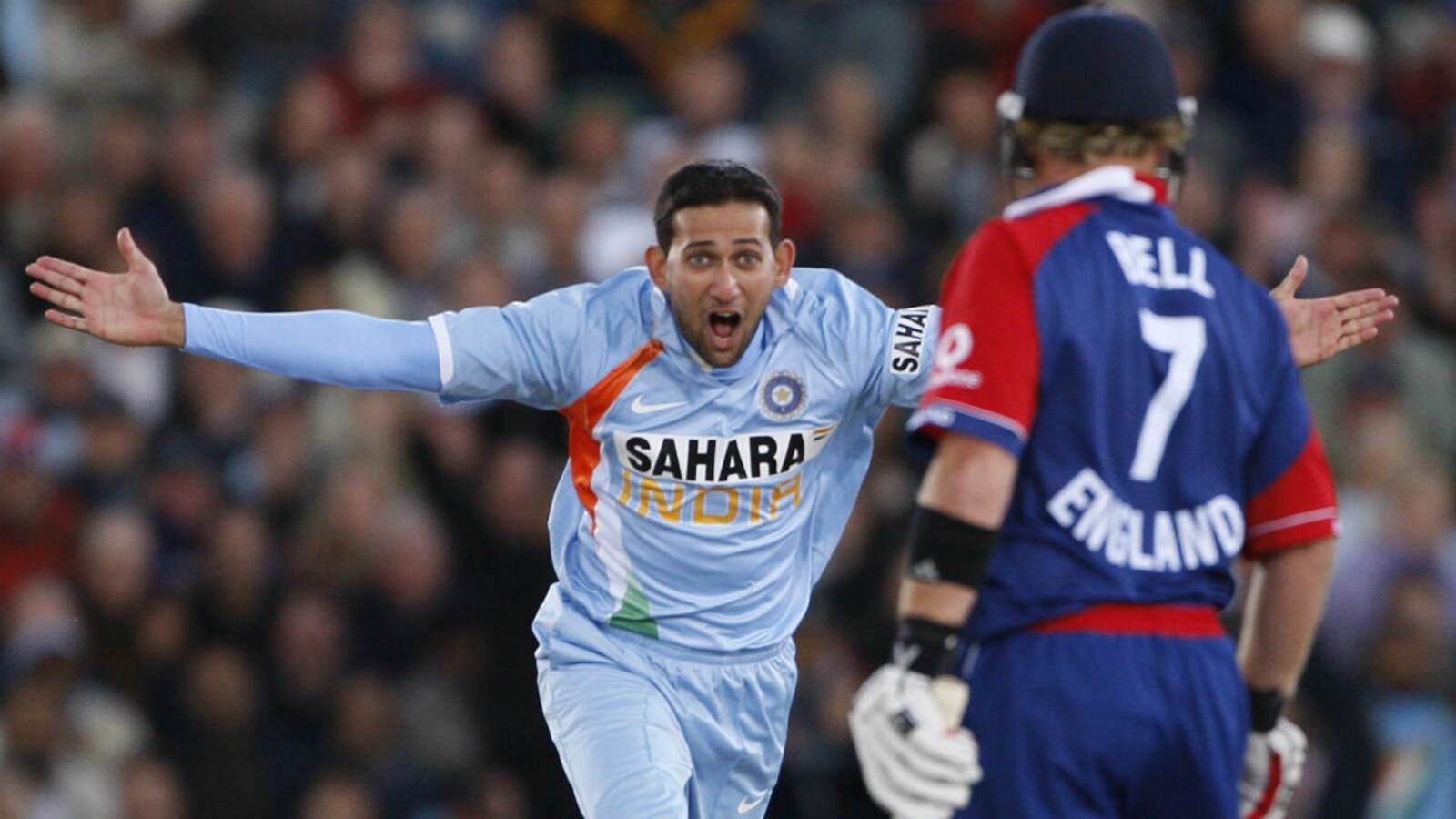 Photos: India's all new official team jersey unveiled at MCG-Sports News ,  Firstpost