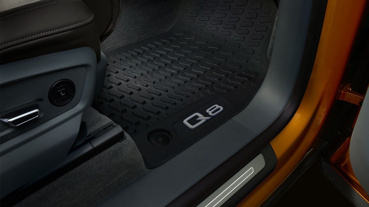 With Audi's customisation abilities a lot more can be changed in the car, including the S-Line package which gives you some exterior upgrades to make the SUV look more aggressive. (Image source: Audi)