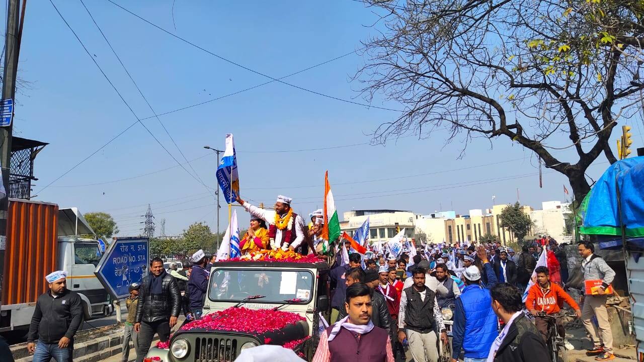 AAP’s Deepak Singla loses Vishwas Nagar constituency to BJP’s Om Prakash Sharma. (Image: Twitter @D_Singhal59)