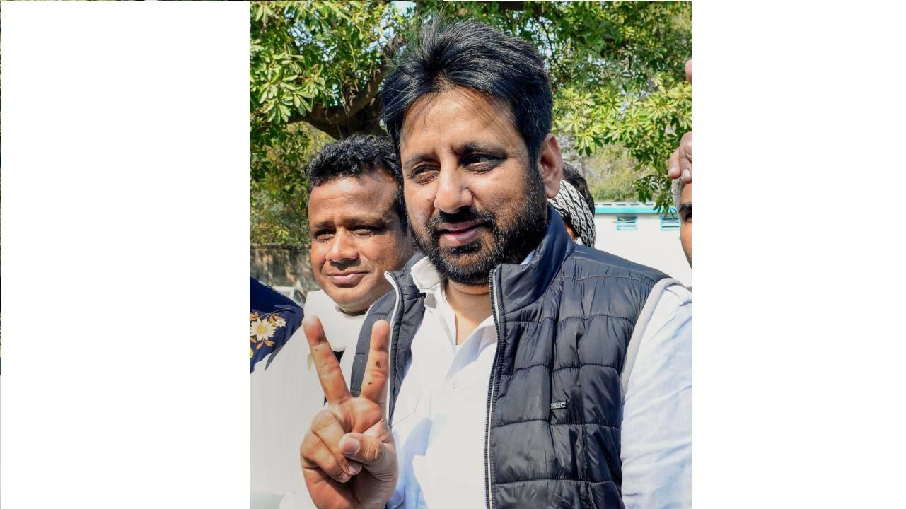 AAP’s Amanatullah Khan wins Okhla constituency, where Shaheen Bagh is situated, against BJP’s Braham Singh. (Image: PTI)