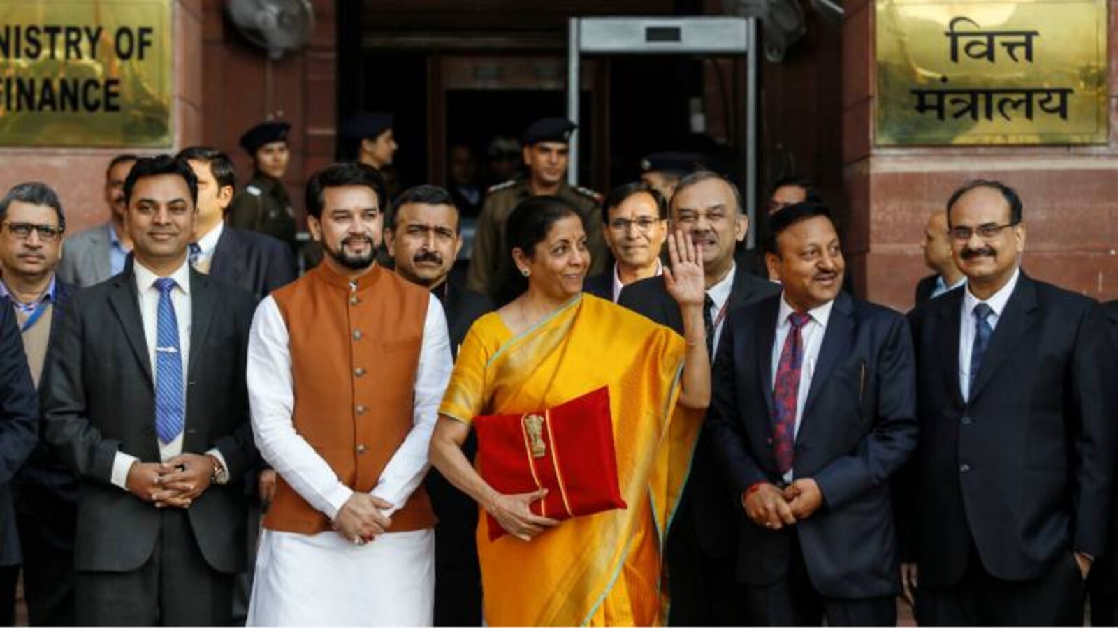 बजट 2020 | वित्त मंत्री निर्मला सीतारमण का दावा है कि भारत ने 271 मिलियन  लोगों को गरीबी से बाहर निकाला