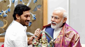New Delhi: Prime Minister Narendra Modi  during a meeting with Andhra Pradesh Chief Minister YS Jagan Mohan Reddy, (PTI Photo)(PTI2_12_2020_000224B)