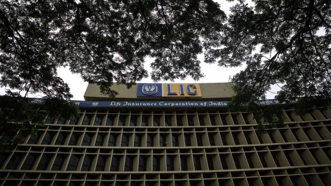 LIC IPO | Insurer to keep up to 10% of issue size for policyholders and at  discount