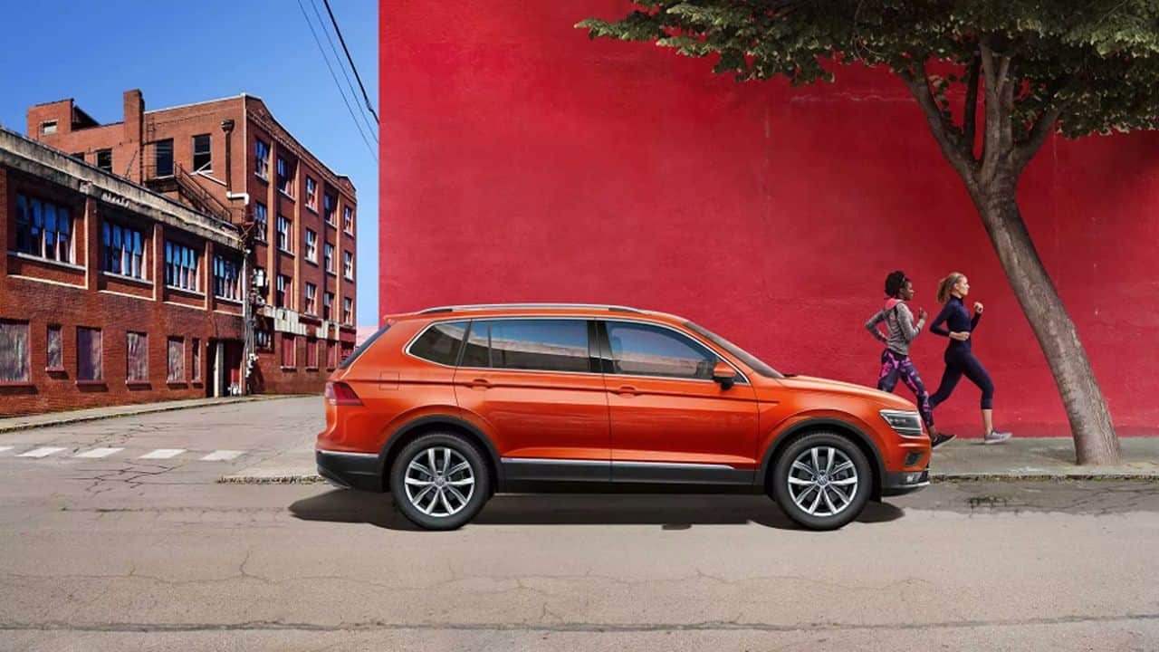 Volkswagen entered the Tiguan Allspace as its competitor in the full-size SUV segment. It is a longer Tiguan with a third-row bench, as well as a fully digital instrument cluster and connected car technology. It will be offered with a 2-litre, turbocharged petrol engine that makes 190 PS and 320 Nm. It sends power to all the wheels using 4MOTION technology and a 7-speed DSG. (Image: Volkswagen)