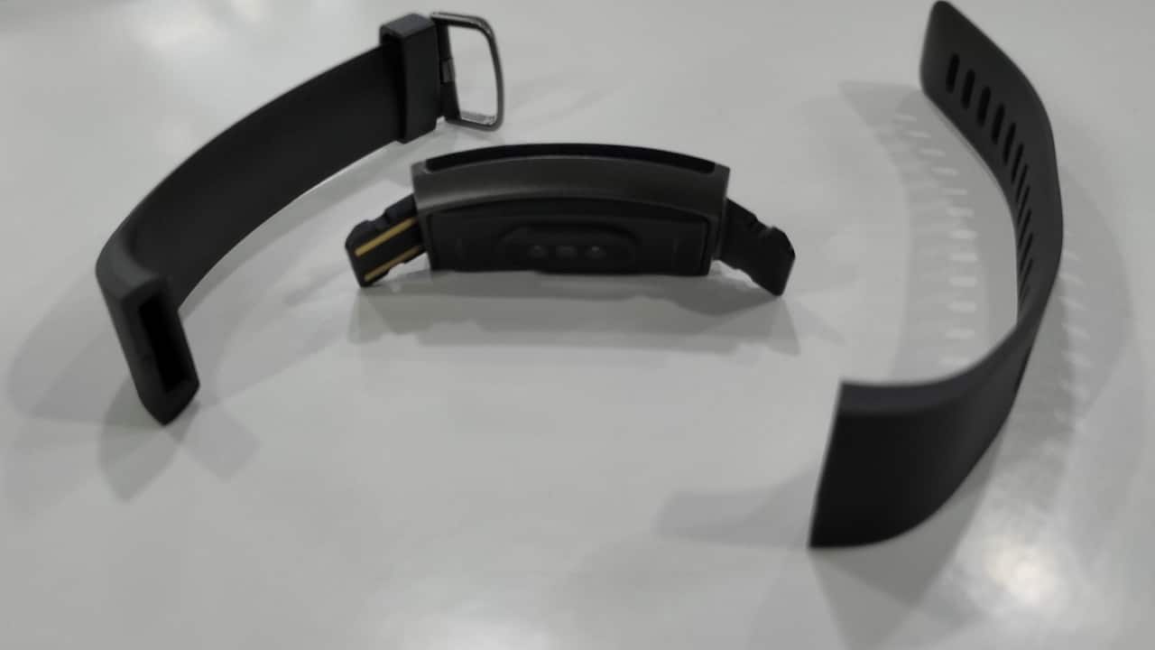 Realme Band First Impressions: A decent first-generation accessory that ...