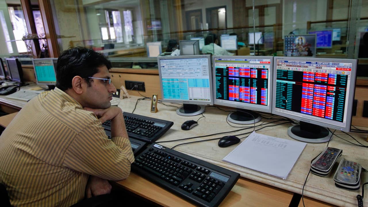 Coronavirus impact: Mutual fund houses to work 'as normal' till March 31 Coronavirus impact: Mutual fund houses to work 'as normal' till March 31