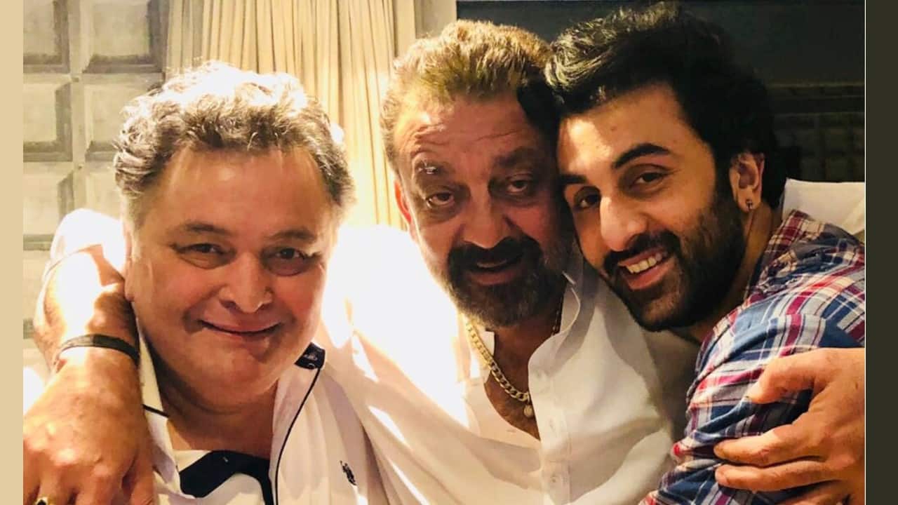 Rishi Kapoor with Sanjay Dutt and son Ranbir Kapoor. (Image: Twitter- Rishi Kapoor @chintskap)