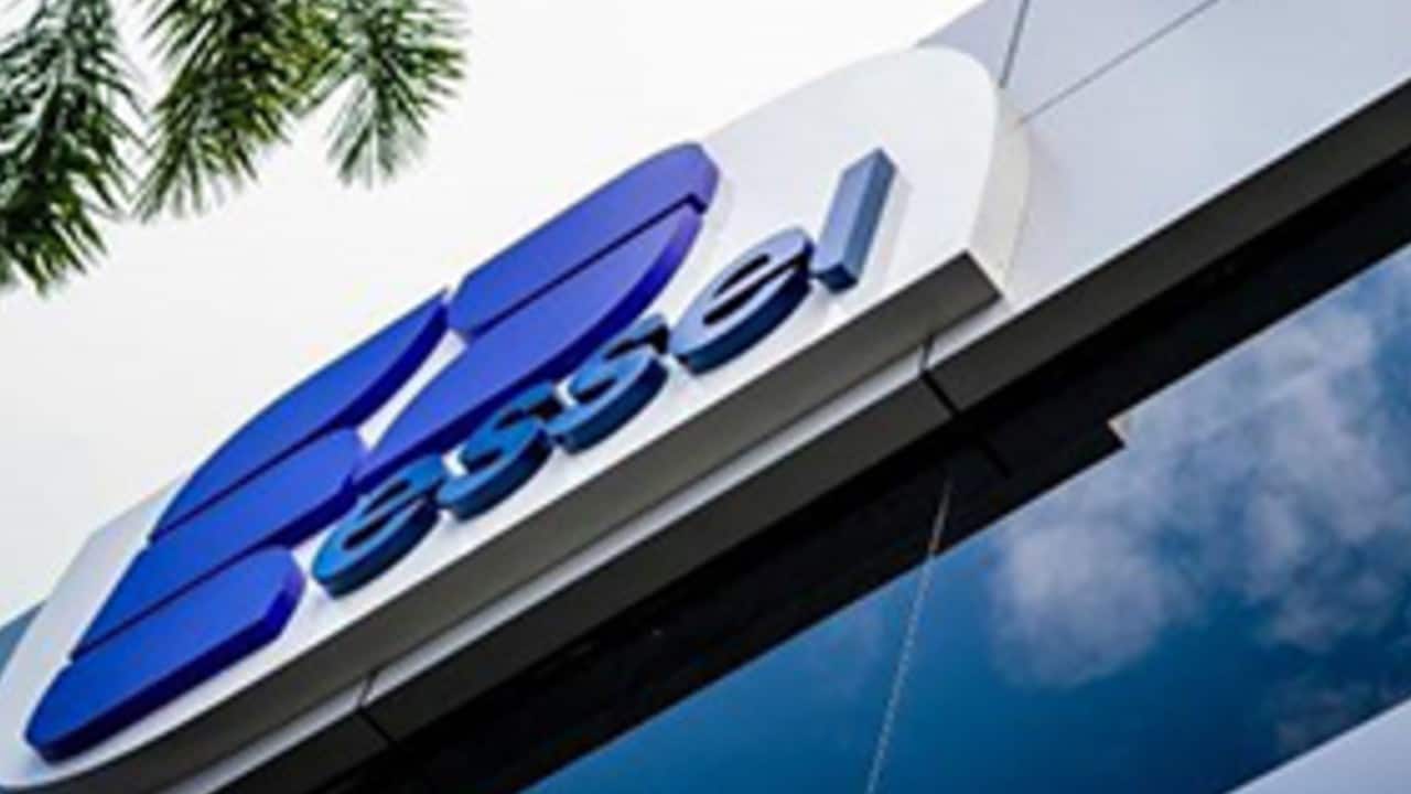Essel Propack | CMP: Rs 256.85 | The share price jumped 6 percent after the management's positive outlook. It is of the view that things are back to normal for the company with the health and hygiene segment doing very well. The company on July 30 reported a 13.96 percent increase in consolidated net profit to Rs 45.62 crore for the June quarter. The company had posted a net profit of Rs 40.03 crore in the April-June period a year ago, Essel Propack said in a BSE filing.
